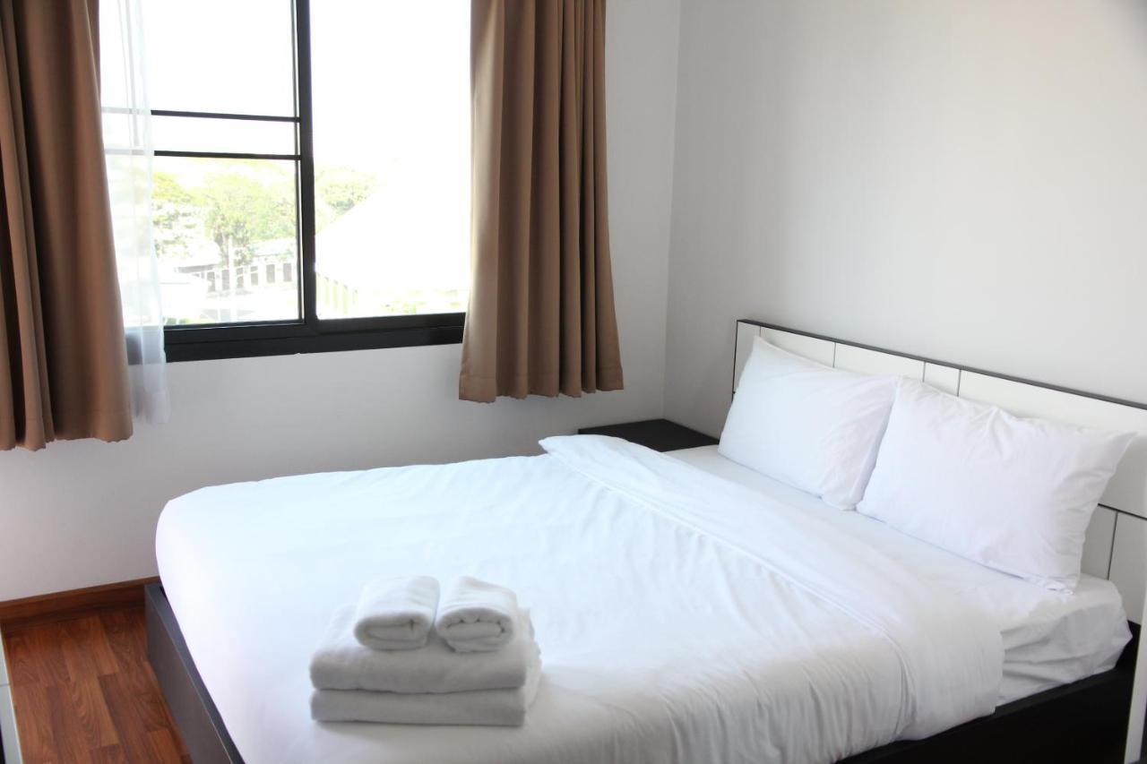 V-Twin Donjan Service Apartment Чиангмай Экстерьер фото