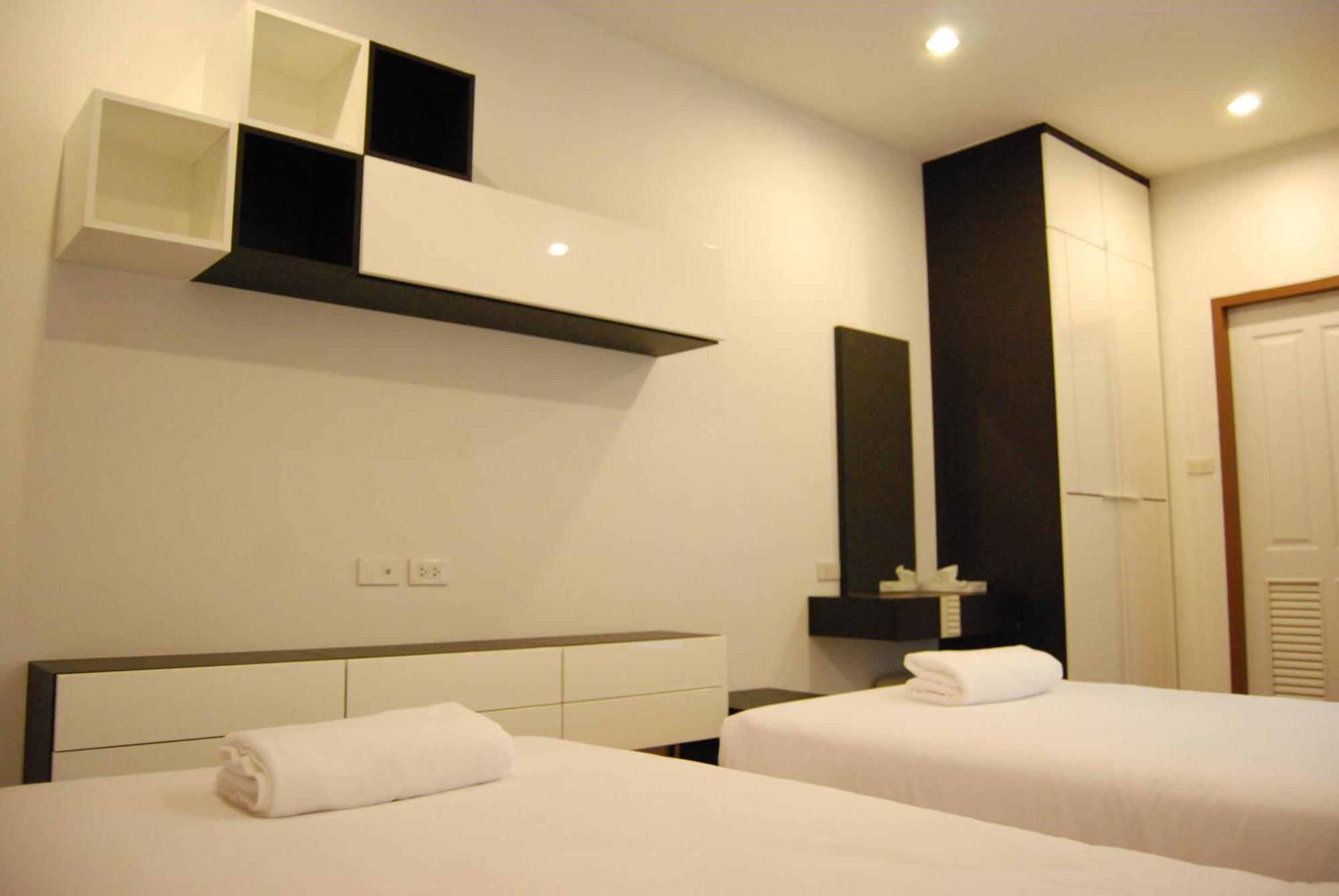 V-Twin Donjan Service Apartment Чиангмай Экстерьер фото