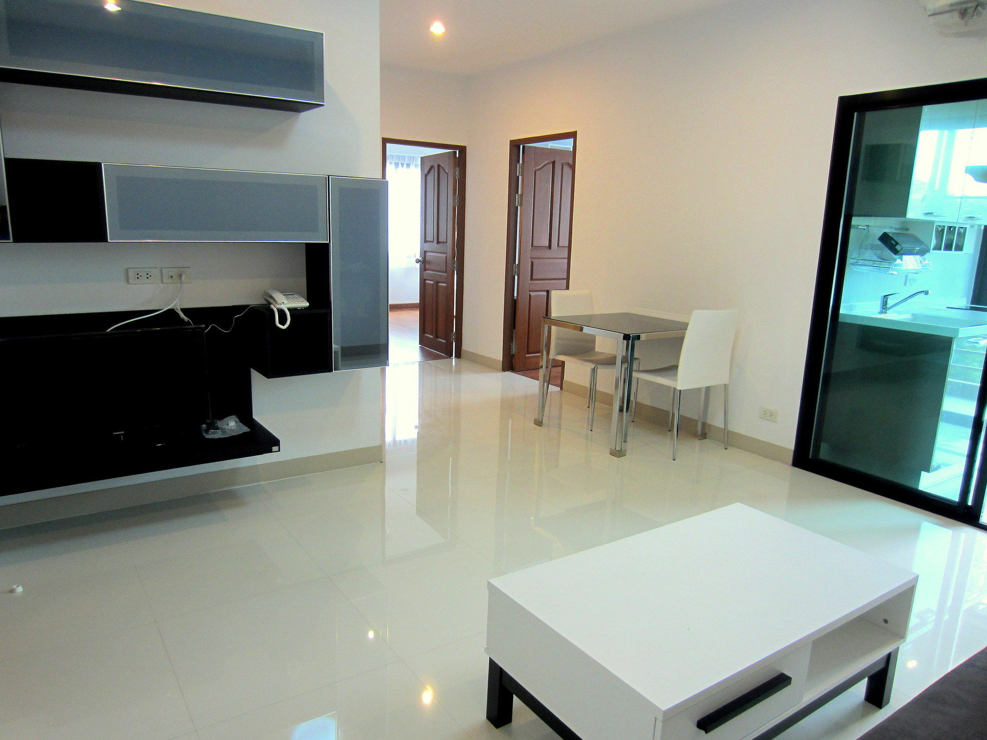 V-Twin Donjan Service Apartment Чиангмай Экстерьер фото