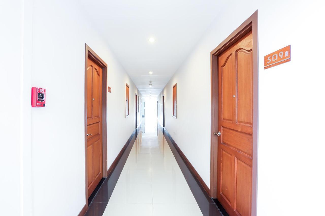 V-Twin Donjan Service Apartment Чиангмай Экстерьер фото