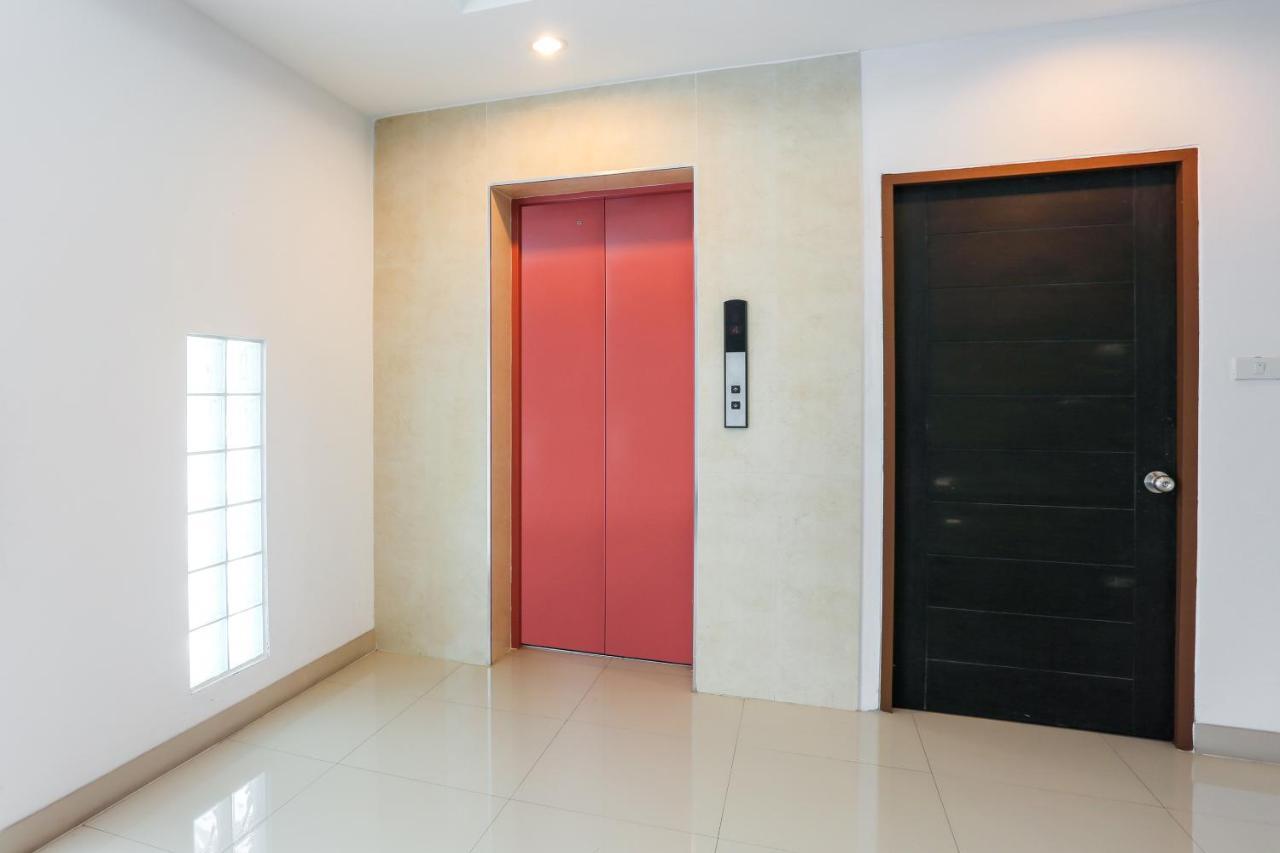 V-Twin Donjan Service Apartment Чиангмай Экстерьер фото