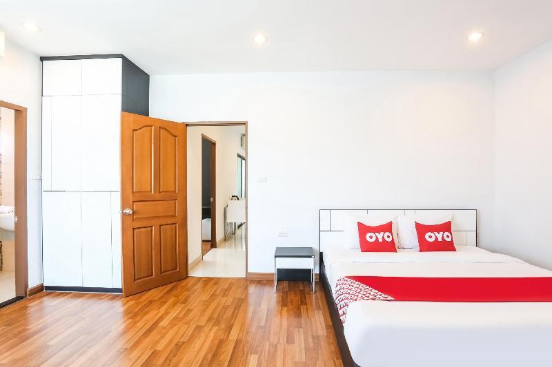 V-Twin Donjan Service Apartment Чиангмай Экстерьер фото